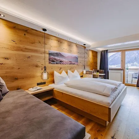 Hotel Zillertalerhof 4*